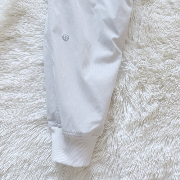 Lululemon Dance Studio Mid-Rise Jogger Full Length Bone - Women's Size 6 - Picture 6 of 6